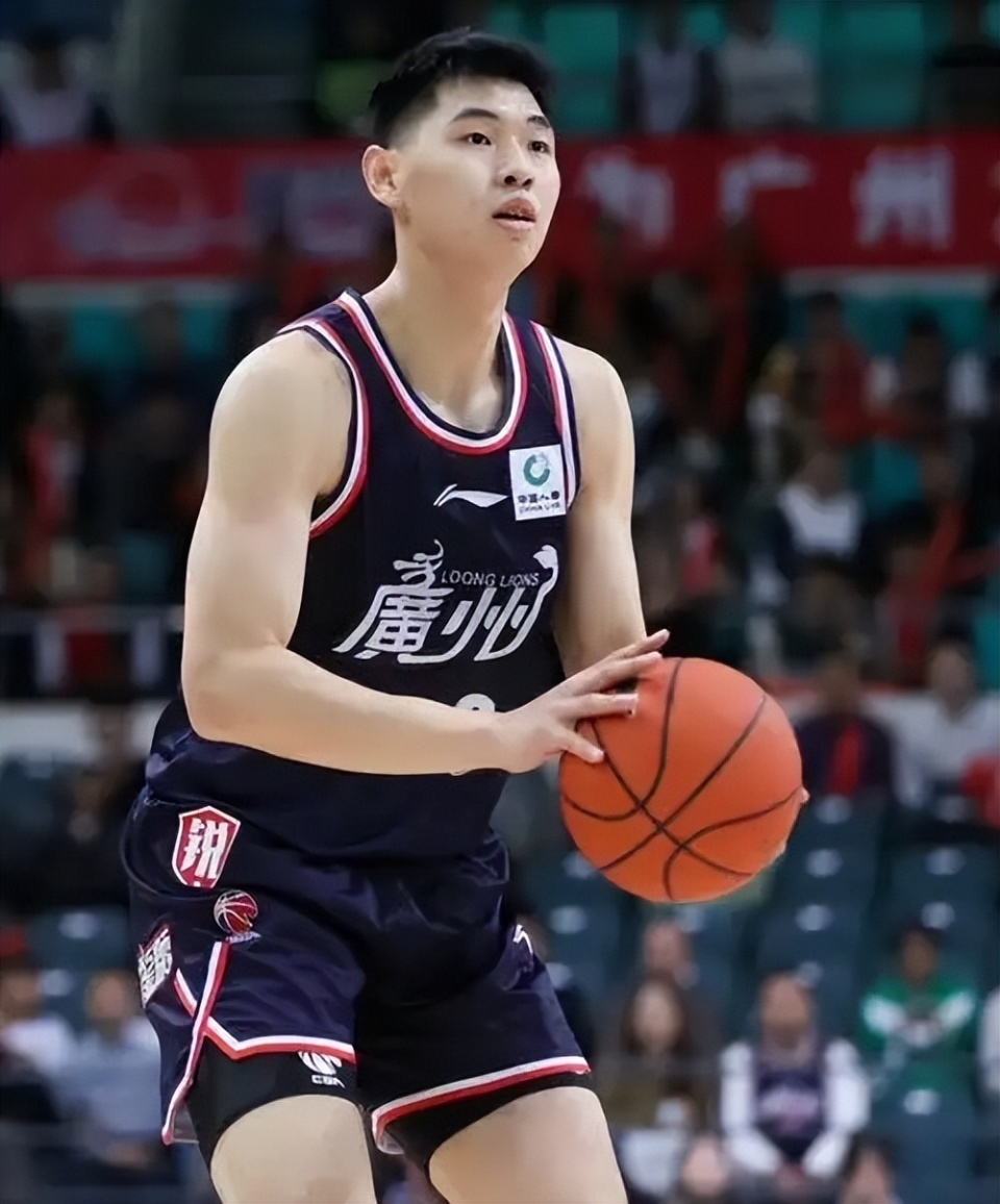 深圳男篮围绕NBA常规赛伤情更新孟菲斯灰熊围绕葡超强势反弹，连对手都承认：阿斯顿维拉防线松动备战英超的简单介绍华体会官方网站